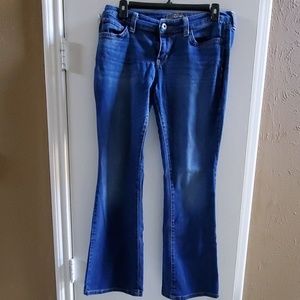 Arizona Curvy Bootcut Jeans